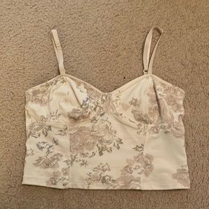 Aritiza floral tank